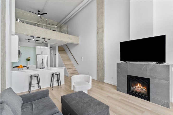 Photo 6 at 309 - 27 Alexander Street, Downtown VE, Vancouver East
