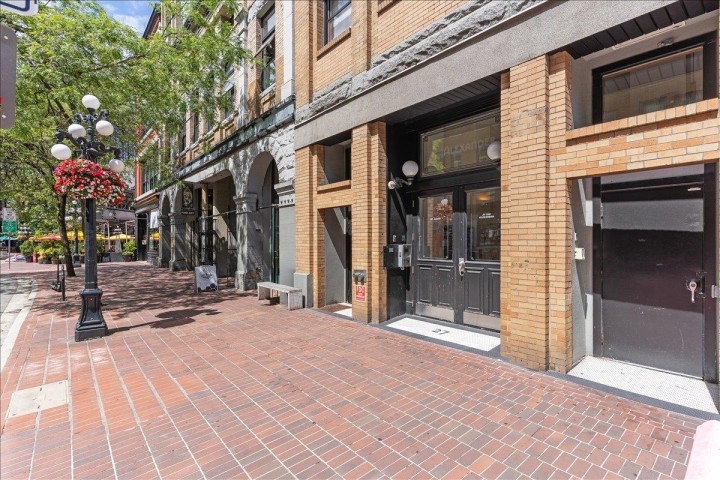 Photo 9 at 309 - 27 Alexander Street, Downtown VE, Vancouver East