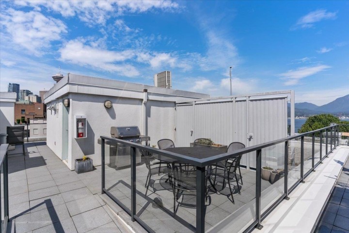 Photo 34 at 309 - 27 Alexander Street, Downtown VE, Vancouver East