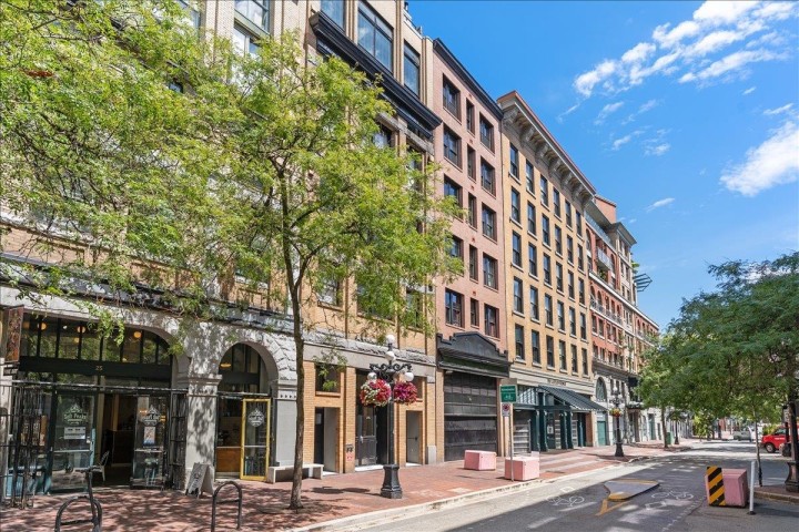 Photo 10 at 309 - 27 Alexander Street, Downtown VE, Vancouver East