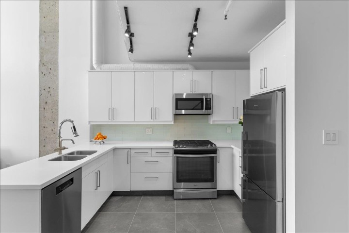 Photo 18 at 309 - 27 Alexander Street, Downtown VE, Vancouver East