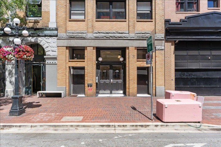 Photo 11 at 309 - 27 Alexander Street, Downtown VE, Vancouver East