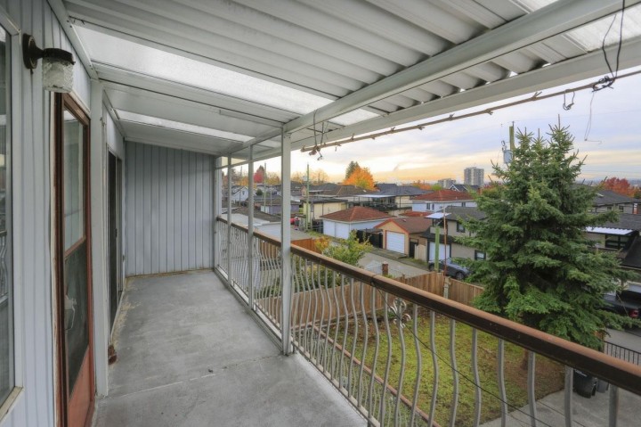 Photo 27 at 448 E 59th Avenue, South Vancouver, Vancouver East