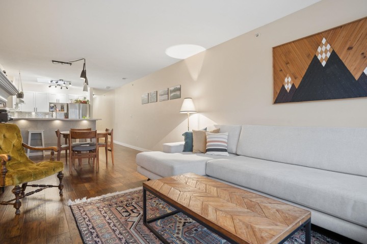 Photo 6 at 305 - 1707 Charles Street, Grandview Woodland, Vancouver East