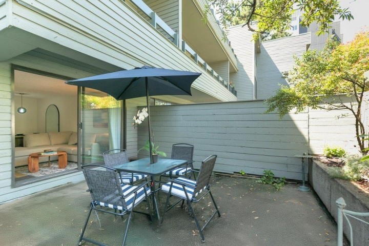Photo 14 at 208 - 2119 Bellevue Avenue, Dundarave, West Vancouver