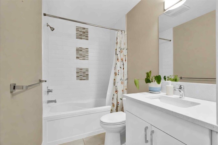 Photo 16 at 303 - 4882 Slocan Street, Collingwood VE, Vancouver East