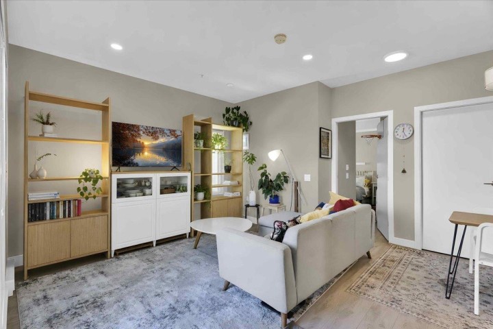 Photo 12 at 303 - 4882 Slocan Street, Collingwood VE, Vancouver East