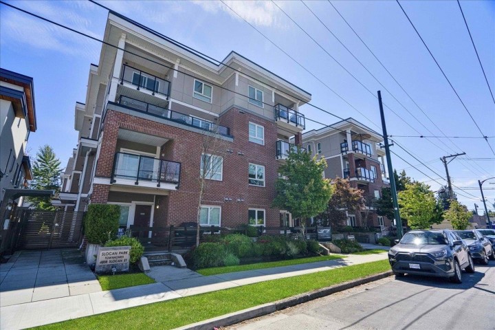 Photo 5 at 303 - 4882 Slocan Street, Collingwood VE, Vancouver East