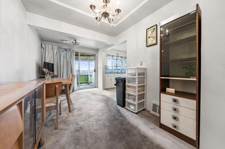 Photo 6 at 3281 E 2nd Avenue, Renfrew VE, Vancouver East