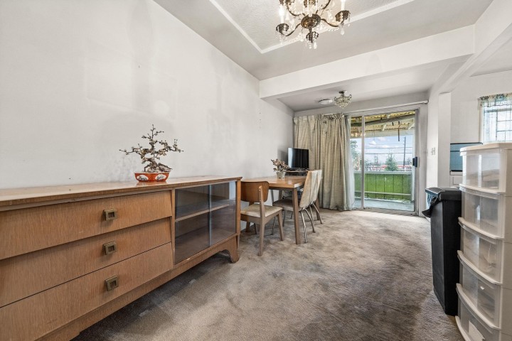 Photo 5 at 3281 E 2nd Avenue, Renfrew VE, Vancouver East