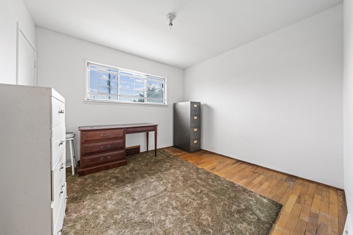 Photo 14 at 3281 E 2nd Avenue, Renfrew VE, Vancouver East
