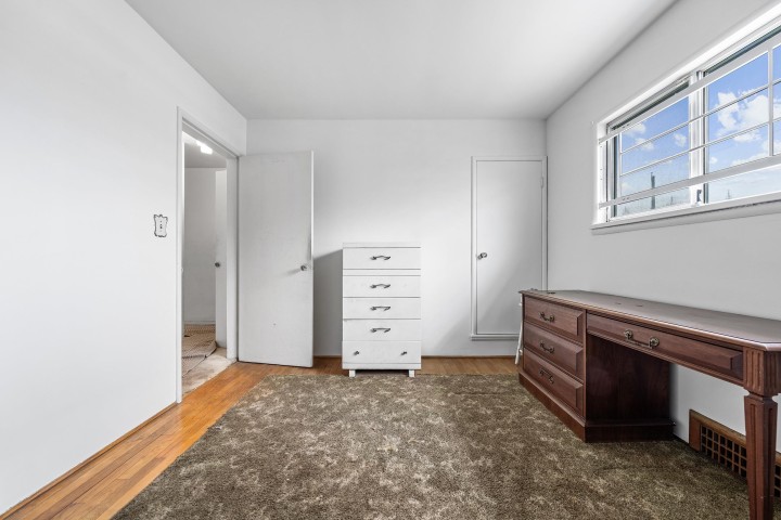 Photo 15 at 3281 E 2nd Avenue, Renfrew VE, Vancouver East