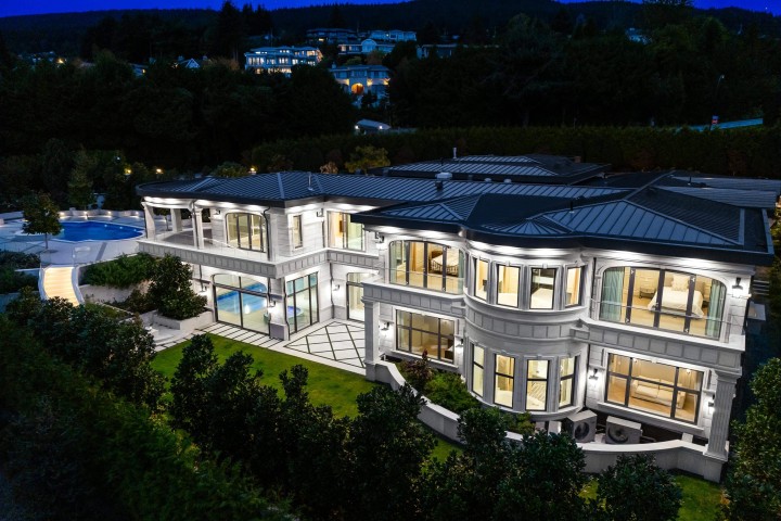 Photo 37 at 839 Eyremount Drive, British Properties, West Vancouver