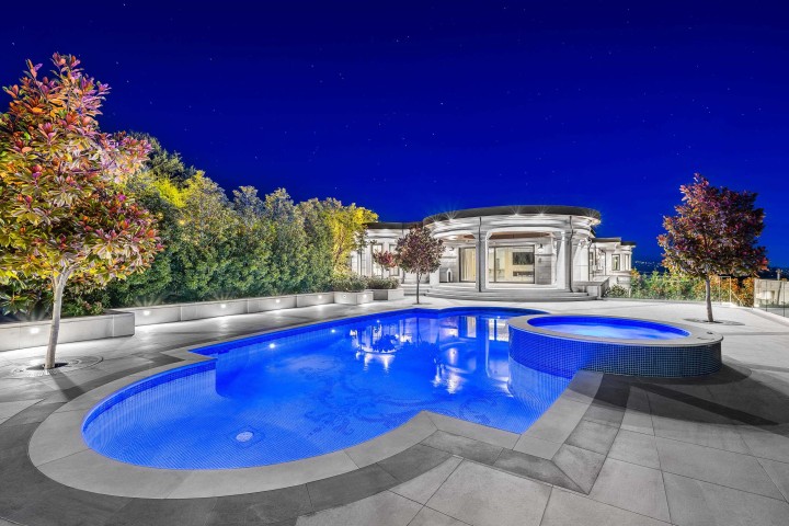 Photo 35 at 839 Eyremount Drive, British Properties, West Vancouver