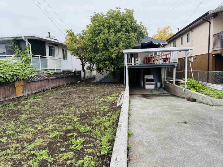 Photo 4 at 2258 E 34th Ave Avenue, Victoria VE, Vancouver East