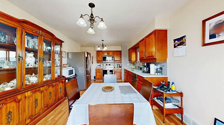 Photo 12 at 1222 E 51st Avenue, South Vancouver, Vancouver East