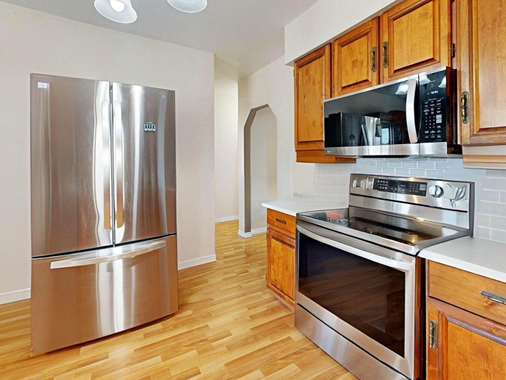 Photo 10 at 1222 E 51st Avenue, South Vancouver, Vancouver East