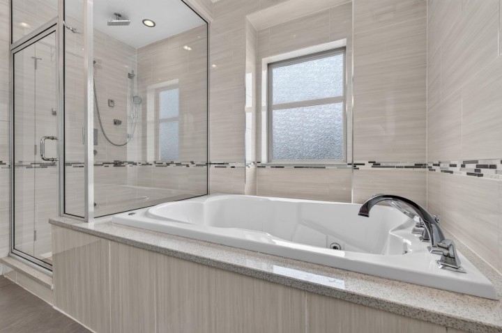 Photo 23 at 1010 E 55th Avenue, South Vancouver, Vancouver East