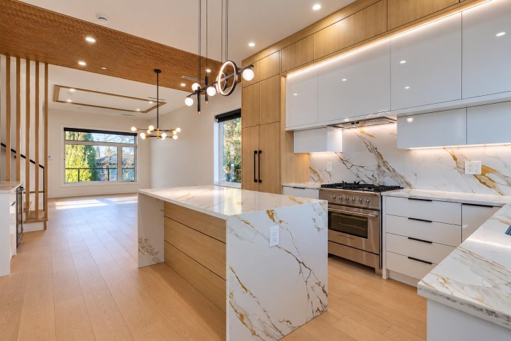 Photo 12 at 4670 Todd Street, Collingwood VE, Vancouver East