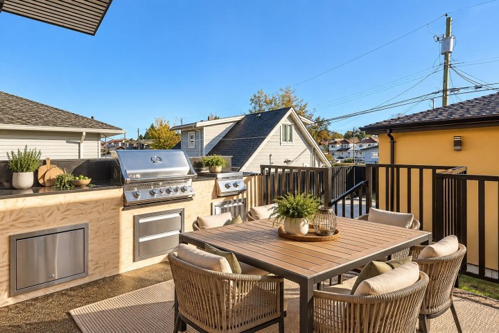 Photo 34 at 4670 Todd Street, Collingwood VE, Vancouver East