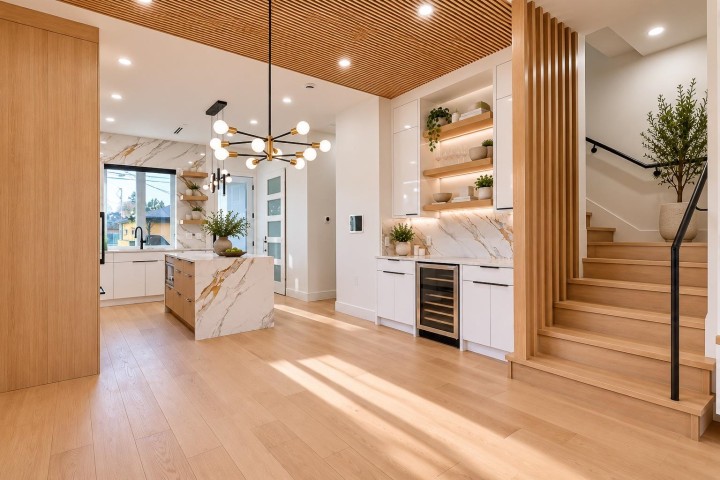 Photo 8 at 4670 Todd Street, Collingwood VE, Vancouver East