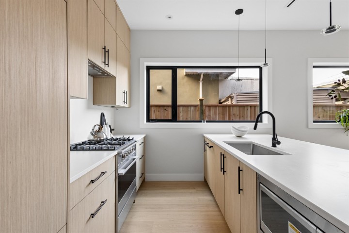 Photo 3 at 3 - 2017 E 23rd Avenue, Victoria VE, Vancouver East