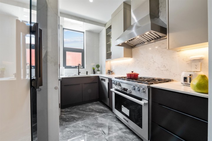 Photo 14 at 3823 W 51st Avenue, Southlands, Vancouver West