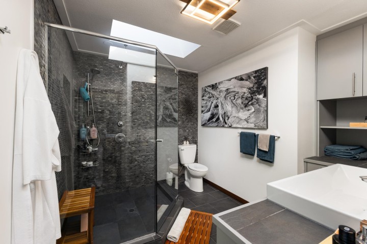 Photo 16 at 350 Bayview Place, Lions Bay, West Vancouver