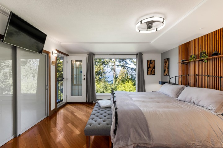 Photo 15 at 350 Bayview Place, Lions Bay, West Vancouver