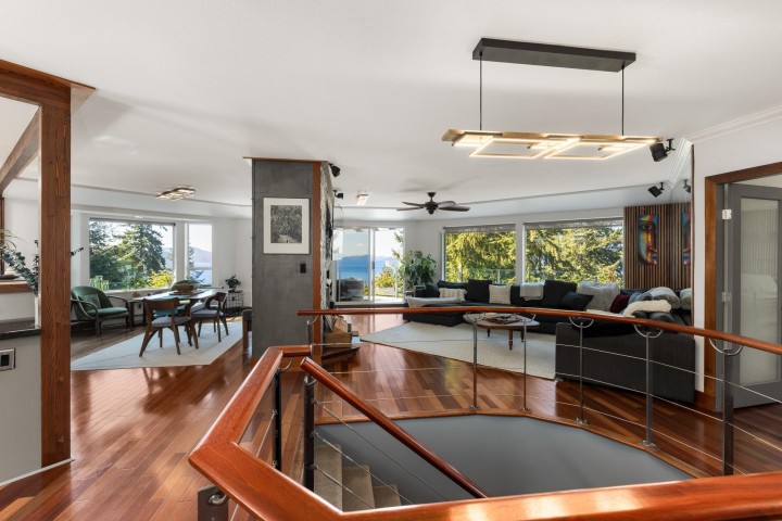 Photo 11 at 350 Bayview Place, Lions Bay, West Vancouver