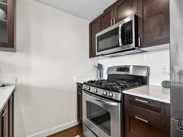 Photo 7 at 1903 - 4815 Eldorado Mews, Collingwood VE, Vancouver East