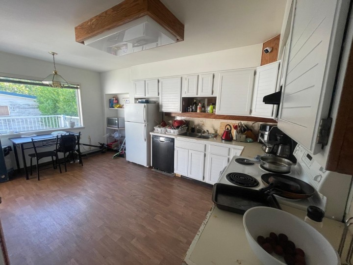 Photo 6 at 2478 E 28th Avenue, Collingwood VE, Vancouver East