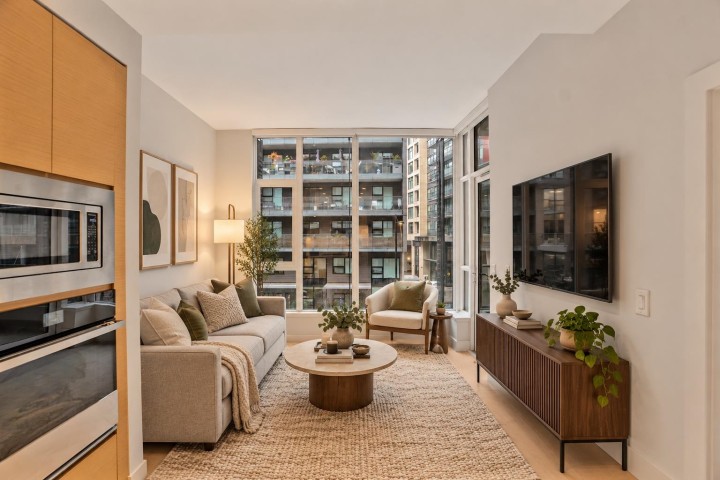 Photo 3 at 317 - 3438 Sawmill Crescent, South Marine, Vancouver East