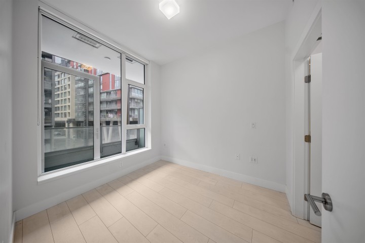 Photo 9 at 317 - 3438 Sawmill Crescent, South Marine, Vancouver East