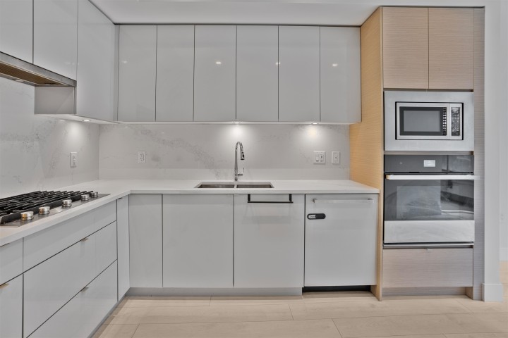 Photo 8 at 317 - 3438 Sawmill Crescent, South Marine, Vancouver East