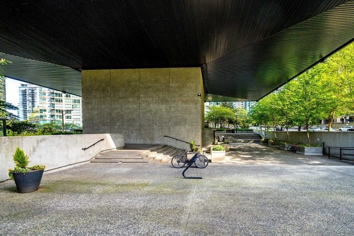 Photo 27 at 1113 - 1333 W Georgia Street, Coal Harbour, Vancouver West