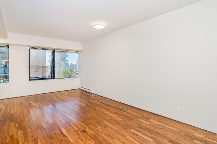 Photo 12 at 1113 - 1333 W Georgia Street, Coal Harbour, Vancouver West