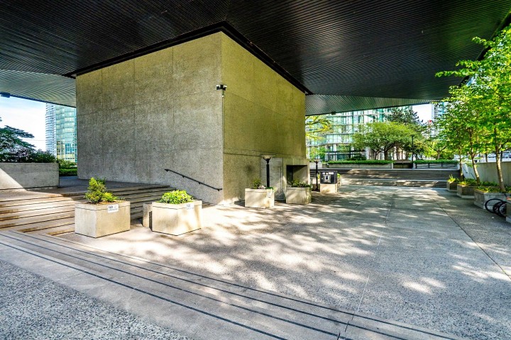 Photo 26 at 1113 - 1333 W Georgia Street, Coal Harbour, Vancouver West