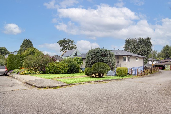 Photo 2 at 2137 20th Avenue, Grandview Woodland, Vancouver East