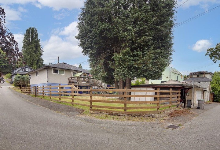 Photo 4 at 2137 20th Avenue, Grandview Woodland, Vancouver East