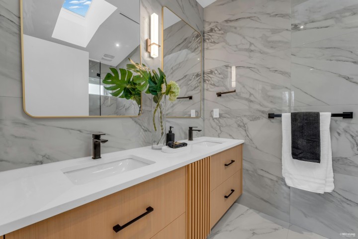 Photo 12 at 1 - 4150 W 14th Avenue, Point Grey, Vancouver West