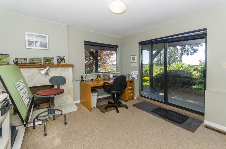 Photo 24 at 2440 Queens Avenue, Queens, West Vancouver