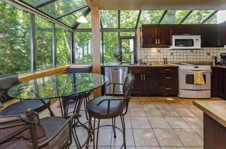 Photo 10 at 2440 Queens Avenue, Queens, West Vancouver