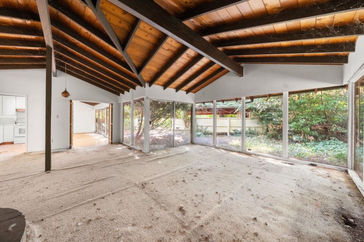 Photo 7 at 3745 Southridge Avenue, Bayridge, West Vancouver