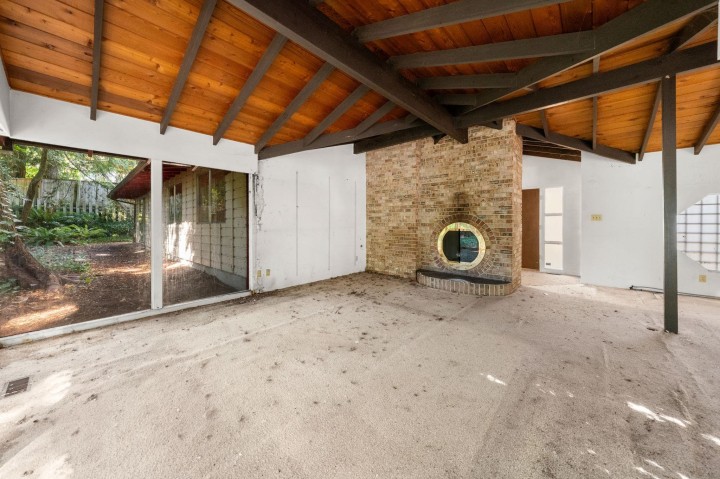Photo 9 at 3745 Southridge Avenue, Bayridge, West Vancouver
