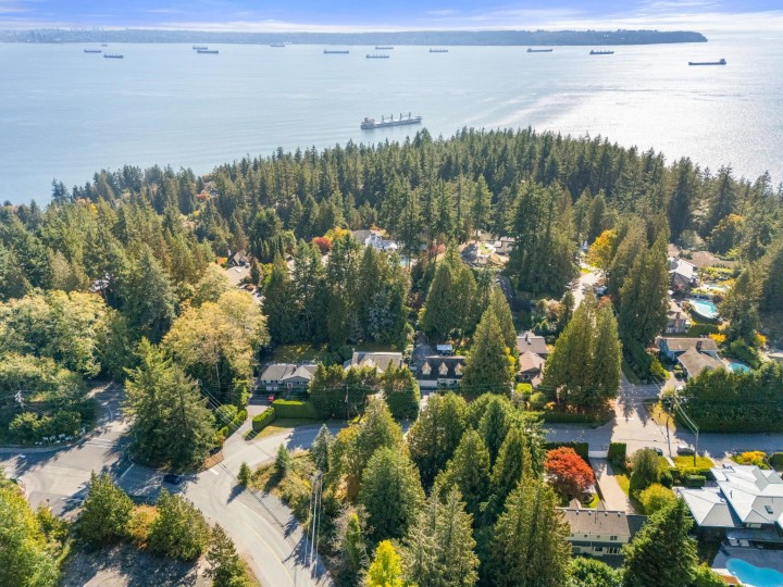 Photo 29 at 3745 Southridge Avenue, Bayridge, West Vancouver