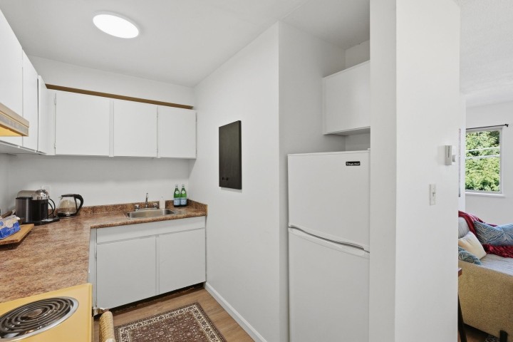 Photo 12 at 104 - 3465 Glen Drive, Fraser VE, Vancouver East