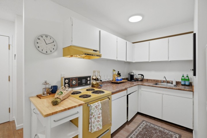 Photo 11 at 104 - 3465 Glen Drive, Fraser VE, Vancouver East