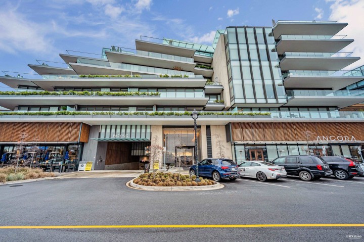 Photo 2 at 214 - 1355 Bellevue Avenue, Ambleside, West Vancouver