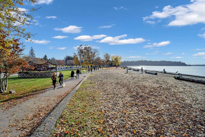 Photo 38 at 214 - 1355 Bellevue Avenue, Ambleside, West Vancouver